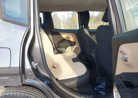 2017 Jeep Renegade Sport Fwd из США, поврежденный, VIN ZACCJAAB1HPF98962